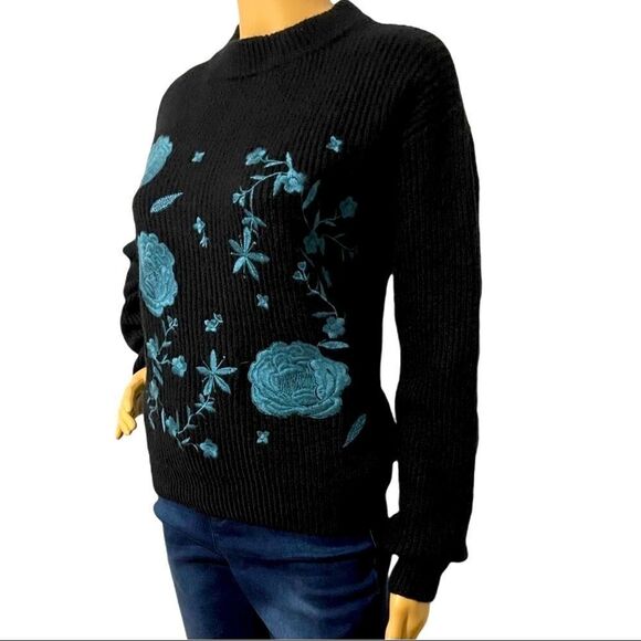 Who What Wear Embroidered Sweater    - Picture 5 of 8